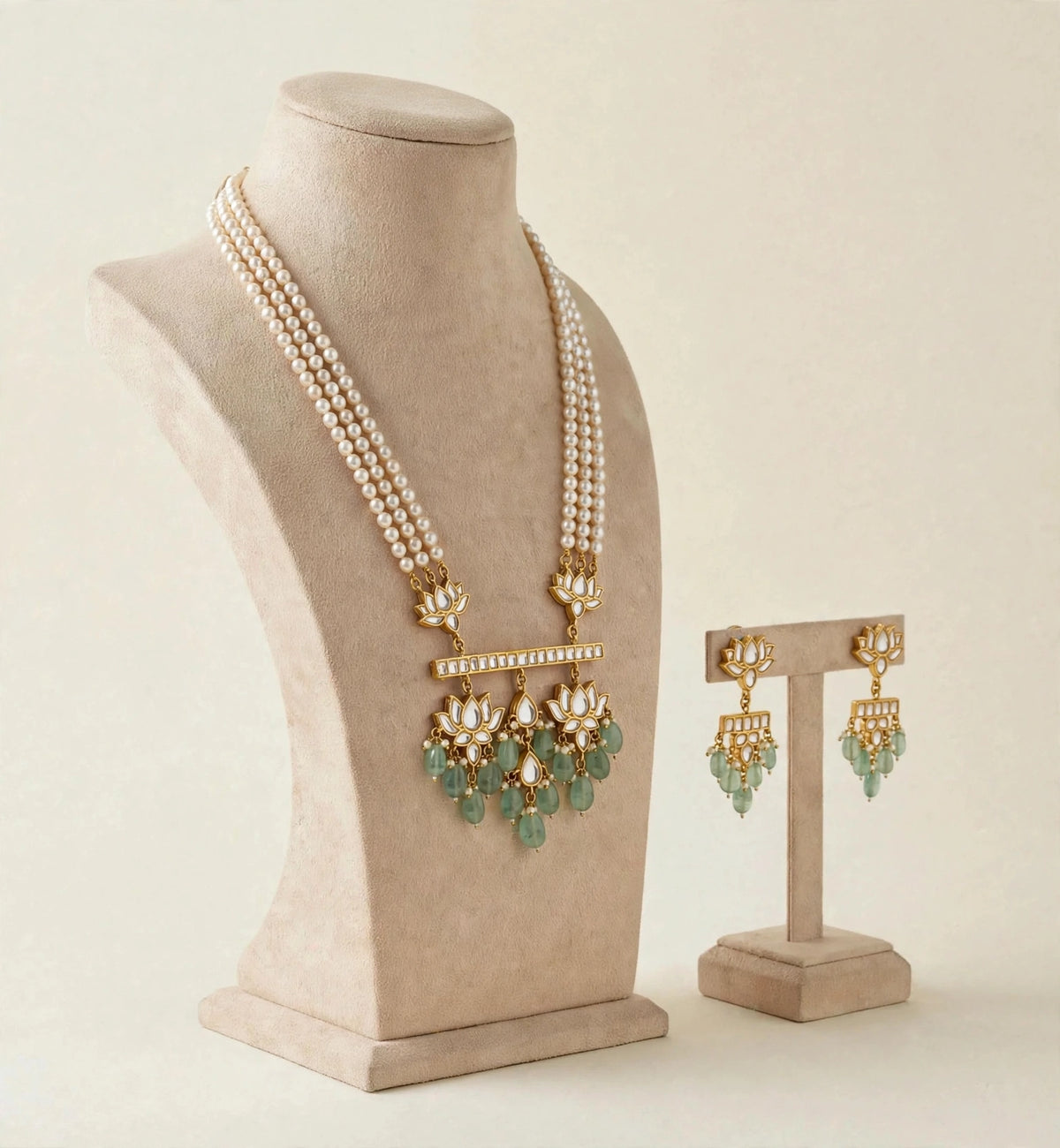 Kundan Jewellery set, Gold plated Pendant Necklace with Earrings